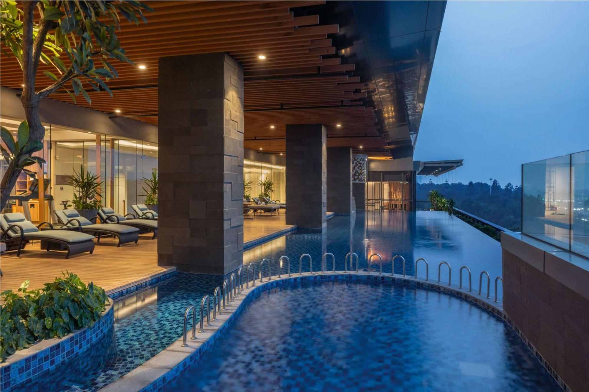 Doubletree By Hilton Jakarta Bintaro Jaya 설퐁 외부 사진