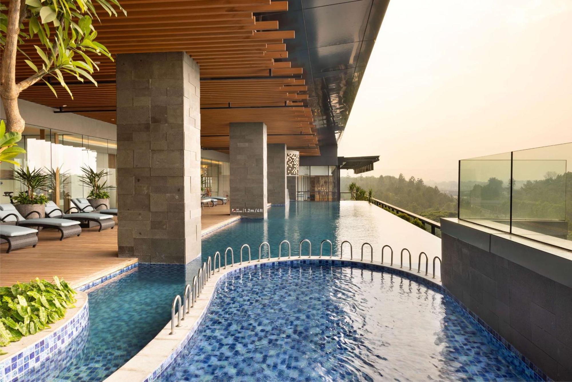 Doubletree By Hilton Jakarta Bintaro Jaya 설퐁 외부 사진