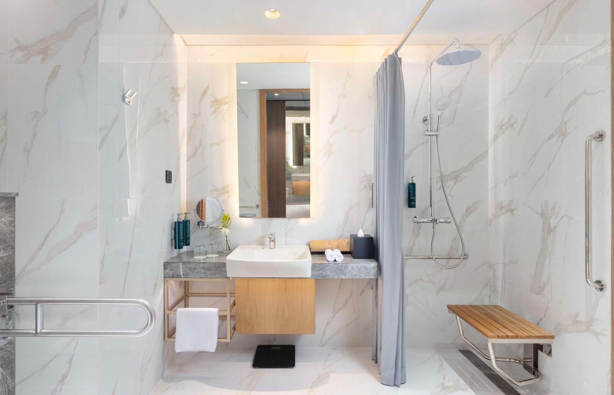 Doubletree By Hilton Jakarta Bintaro Jaya 설퐁 외부 사진